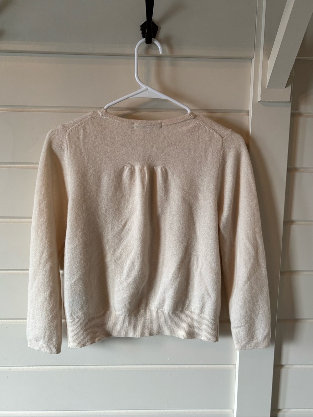 Mini Boden Cashmere size 8 Cream Button-Front Crewneck Cardigan - Picture 3 of 4